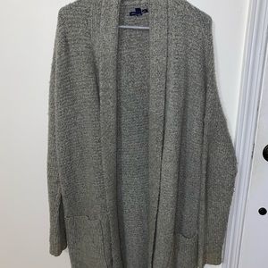 Long grey AE cardigan with pockets